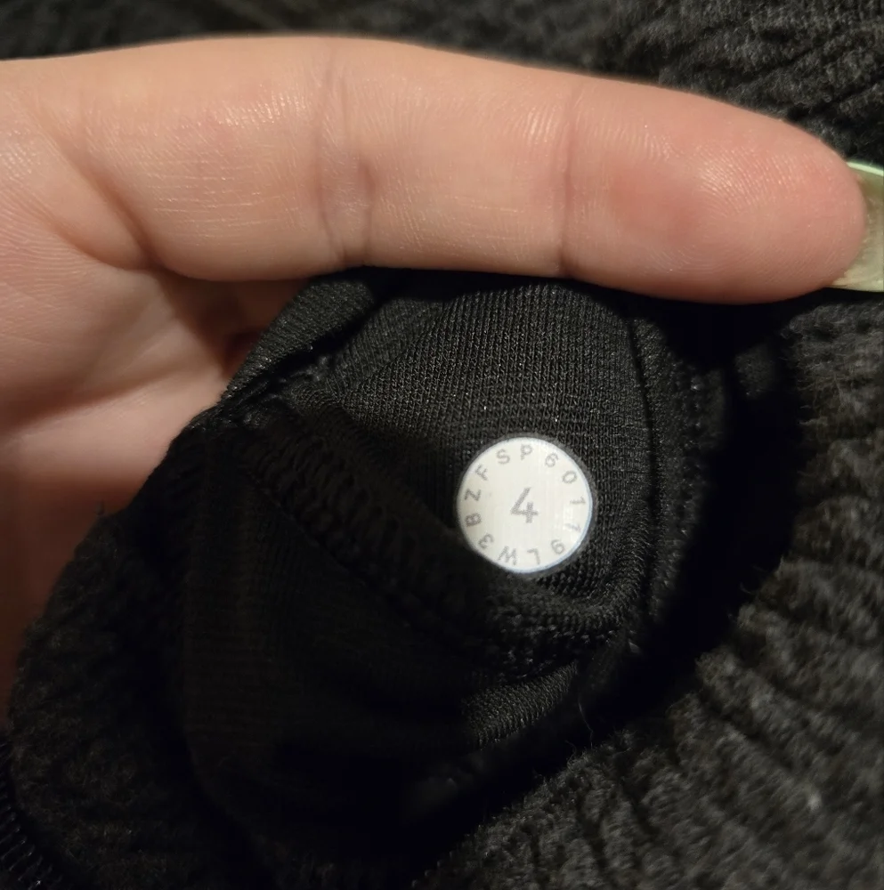 Lululemon size 4 full zip easy going jacket in heathered black - Picture 9 of 11